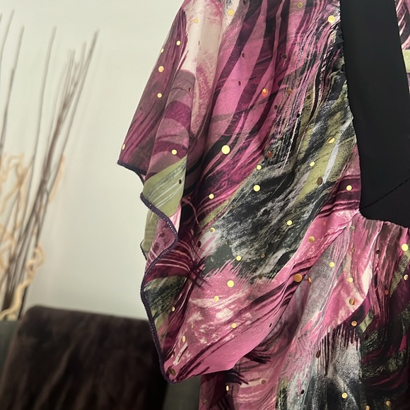 Ladies Top -M - Picture 5 of 7